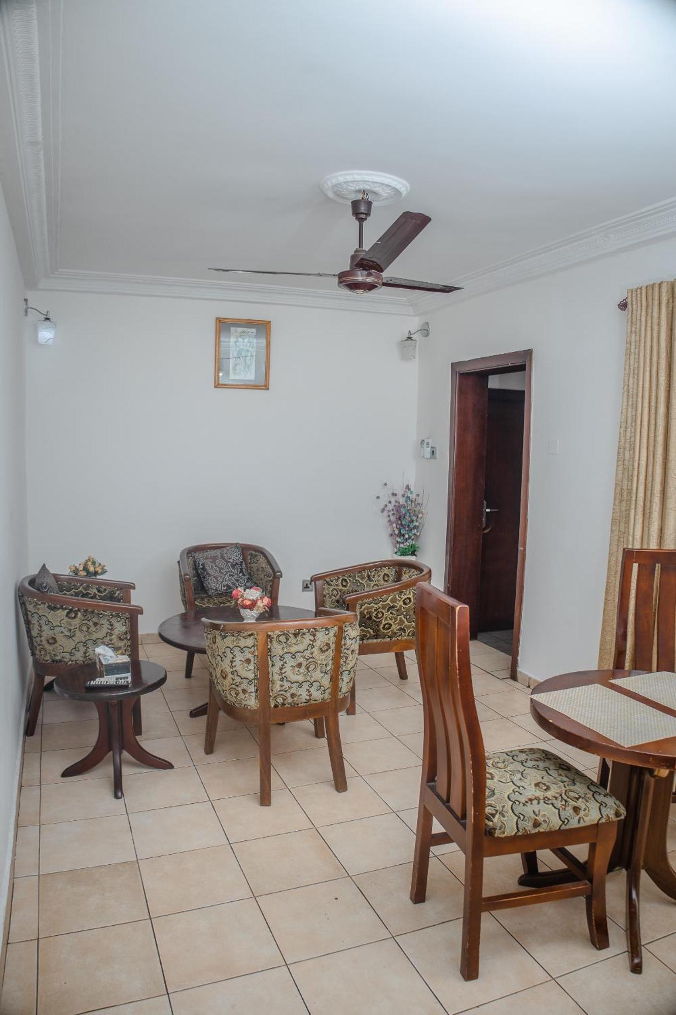 Stadium Hotel Kumasi Exterior photo