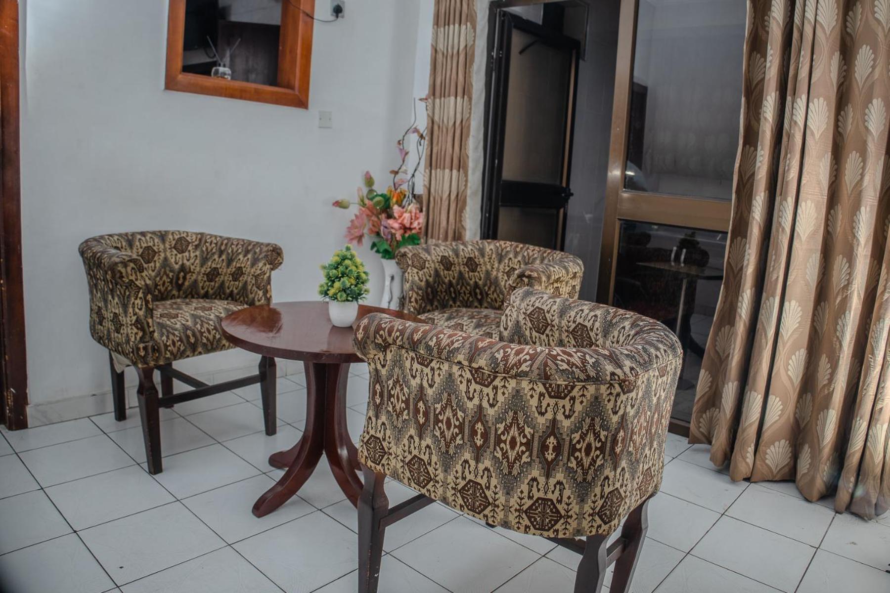 Stadium Hotel Kumasi Exterior photo